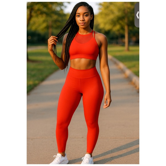 Ivy Park Adidas Red Mesh High Neck Sports Bra & High Rise Leggings Set Size 1X - Picture 2 of 16